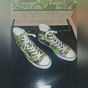 Converse Chuck Taylor All Star High Top Archival Camo - Men’s 10 / Women’s 12